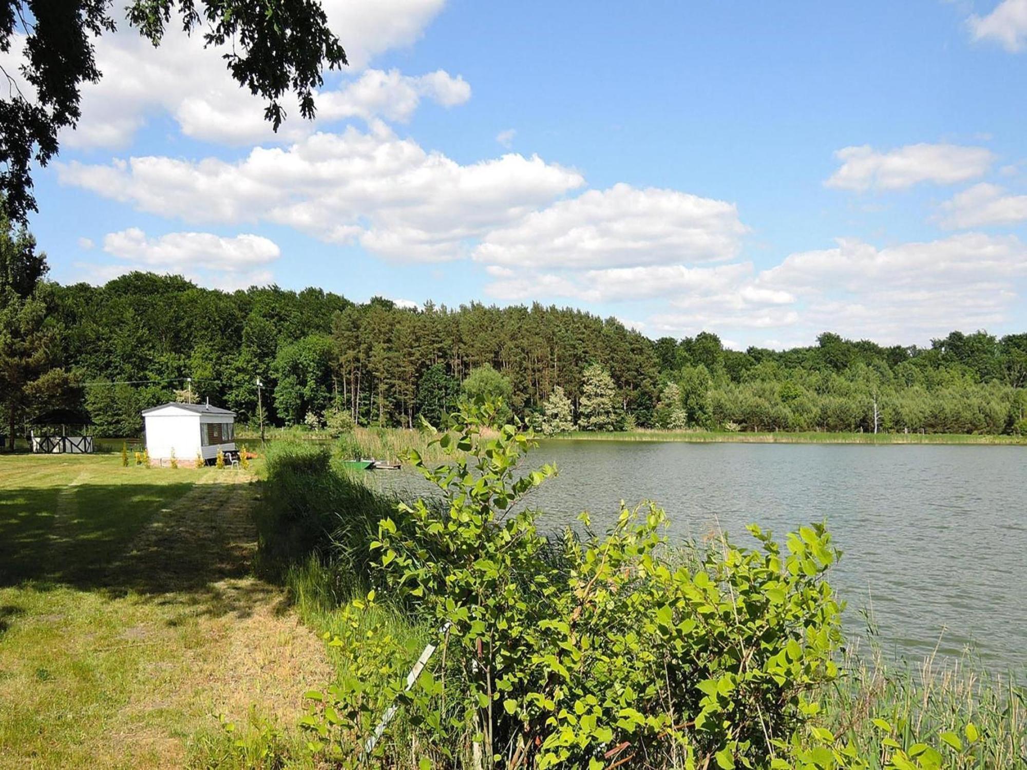 Holiday House In Szczecin At The Lake With The Terrace Exterior photo